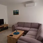 Apartament Aninka *