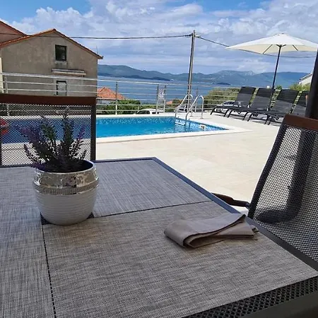 Aninka Apartment